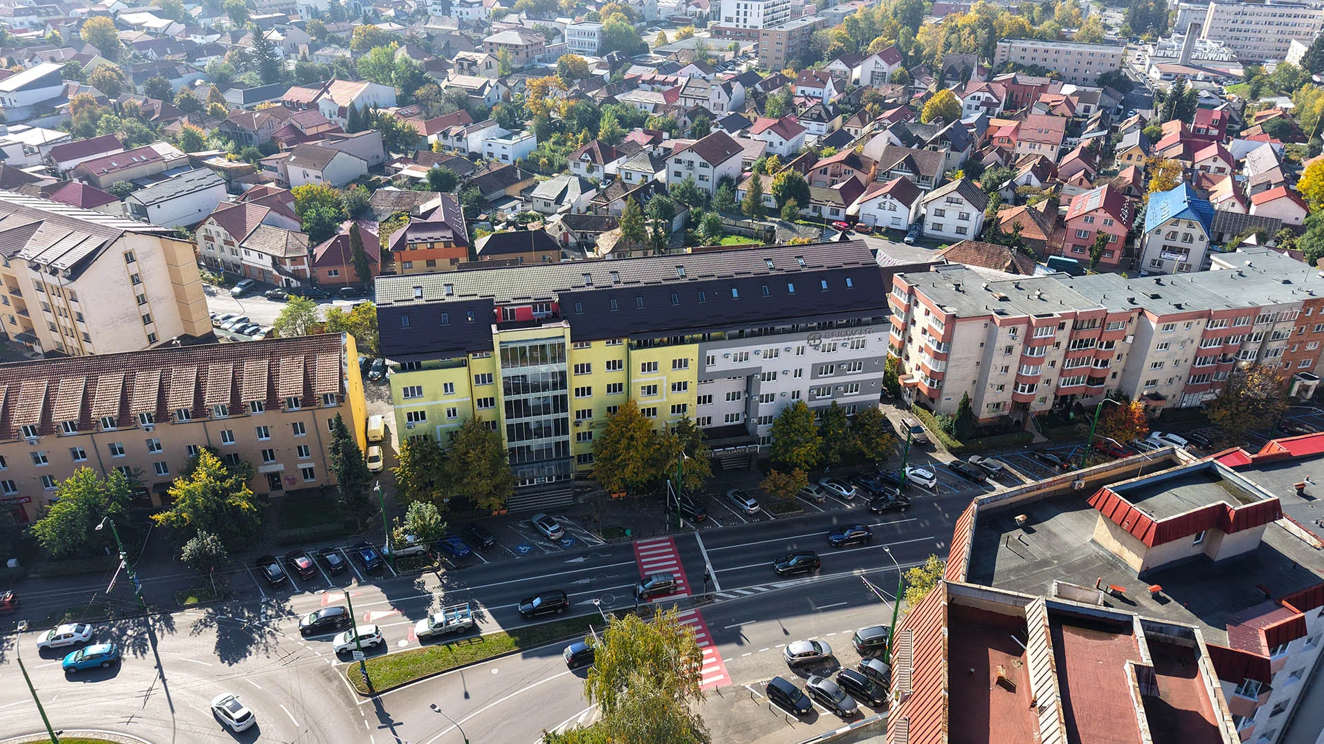 Cazare Brasov, sali de conferinta, Hotel HB Brilliant | Hotel HB Brilliant oferă cazare în Brașov, camere moderne și săli de conferință complet echipate. Locație apropape de Centru Civic, parcare și mic dejun